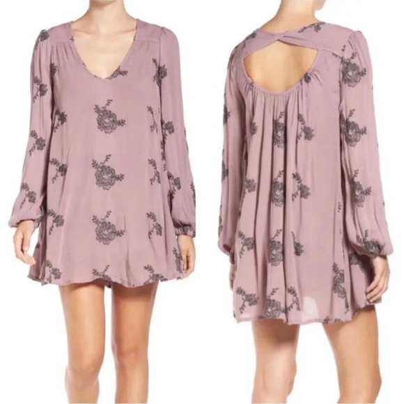 Free People Dresses & Skirts - Free People Emma Embroidered mini dress in lavender purple size M